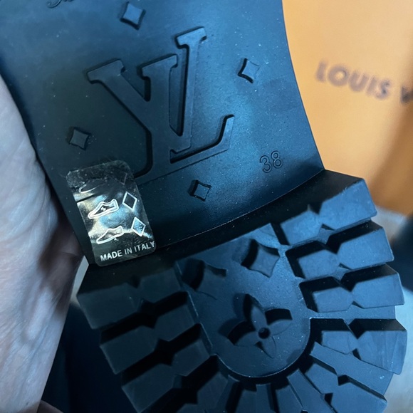 Louis Vuitton Rubber Boots, 38, Black Monogram - Picture 7 of 14
